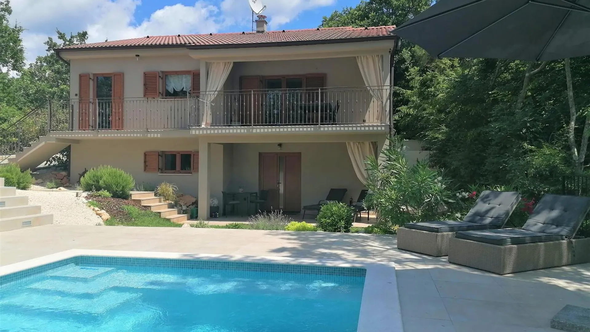 Villa Vinoselo - Gruene Oase Mit Wellness Vižinada