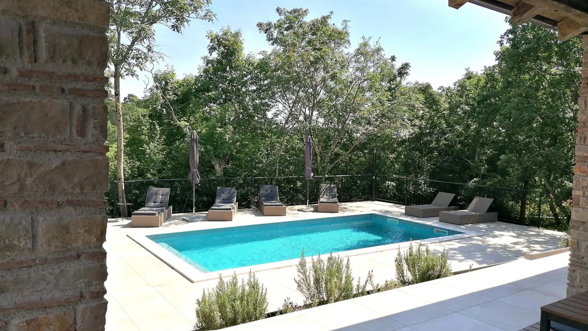 Villa Vinoselo - Gruene Oase Mit Wellness Vižinada