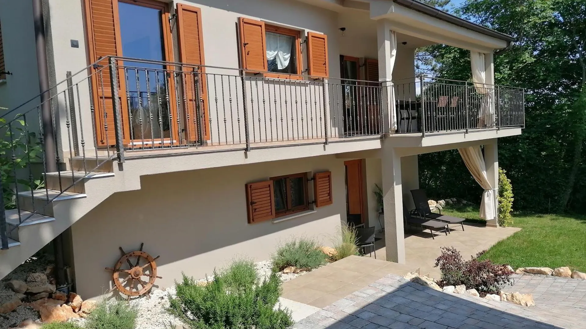 Villa Vinoselo - Gruene Oase Mit Wellness Vižinada
